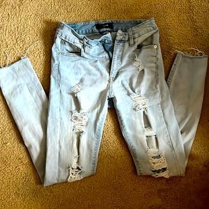 Aeropostale ripped light jeans